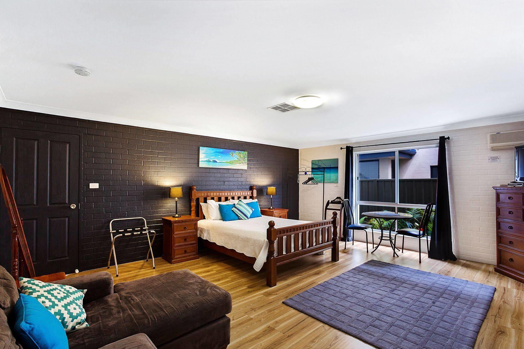 Salamander Beach Accommodation - Adults Only 萨拉曼德湾 外观 照片
