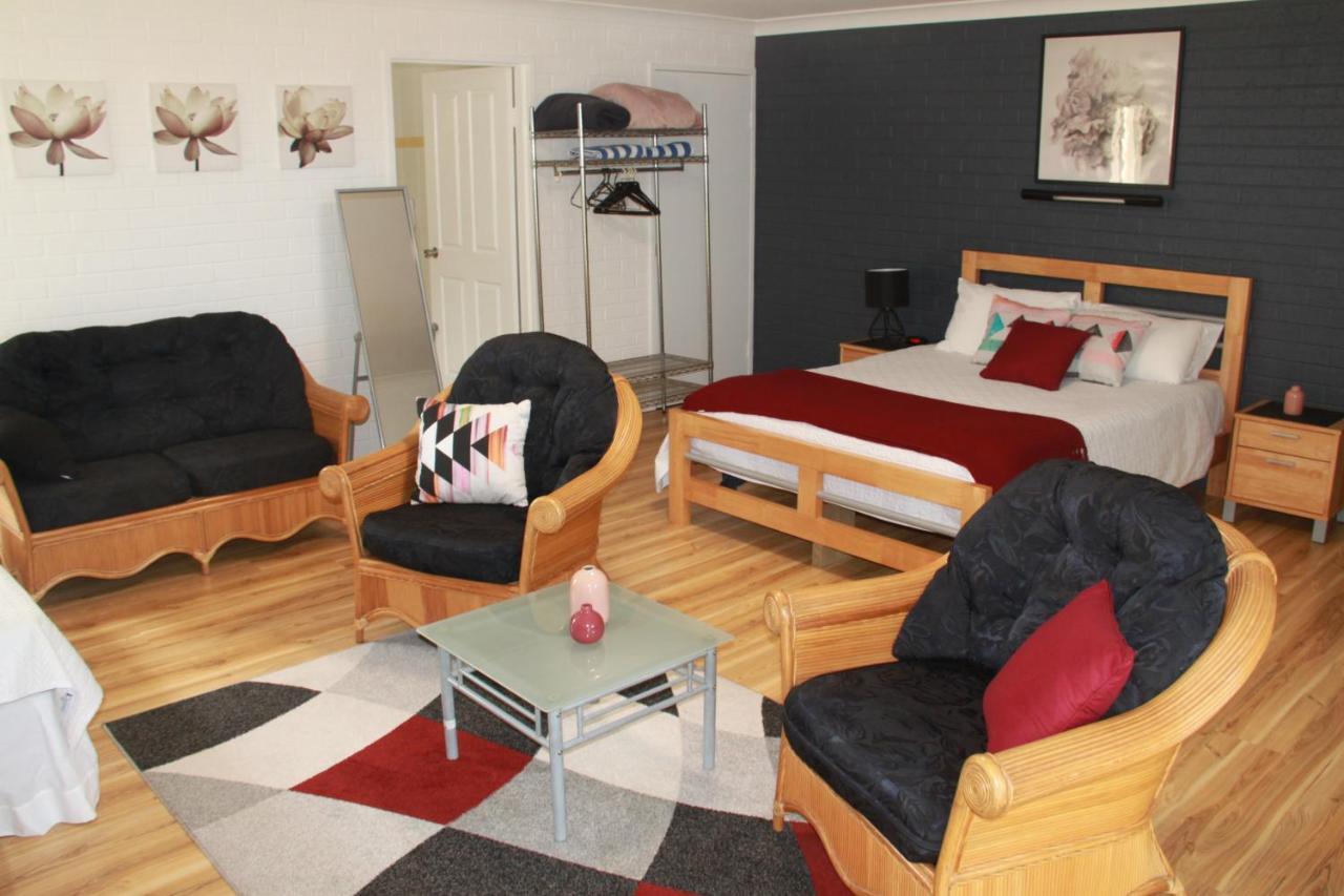 Salamander Beach Accommodation - Adults Only 萨拉曼德湾 外观 照片